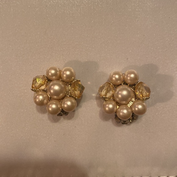 Jewelry - Vintage 50s clip on earrings faux pearl